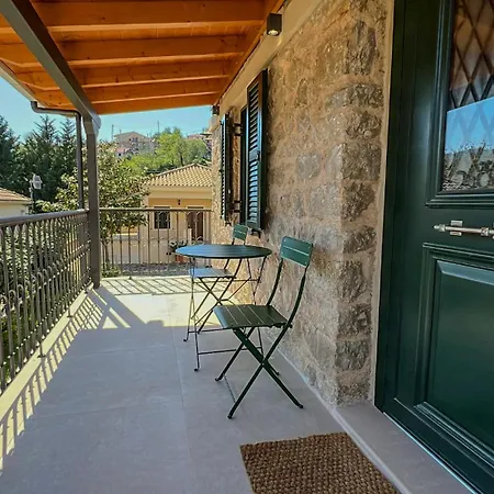 Apartment Nafsika Stone Lazarata