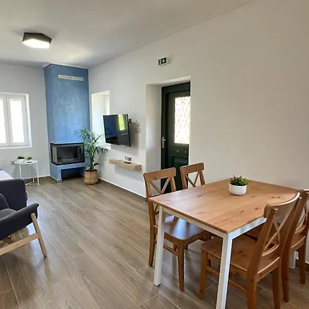 Nafsika Stone Lazaráta